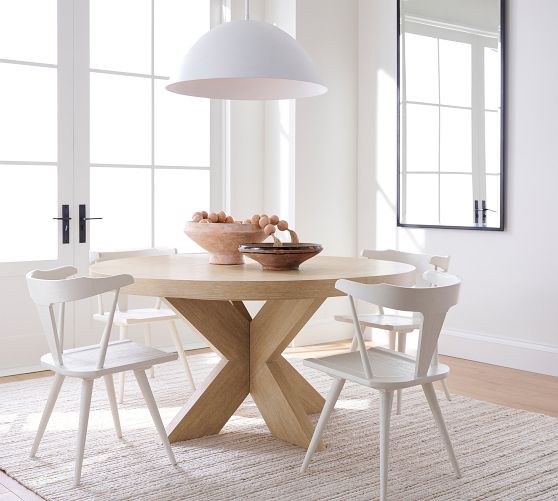 Modern Farmhouse Round Pedestal Extending Dining Table (60"-78")
