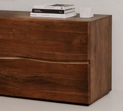 Olsen 4-Drawer Dresser (70&quot;)
