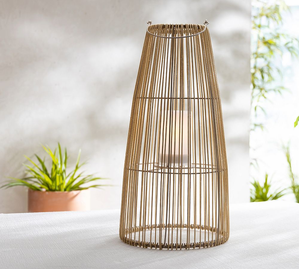Faux Rattan Solar Lantern