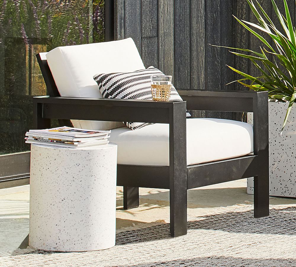 Terrazzo Concrete Round Outdoor Side Table (15&quot;)