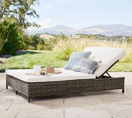 double lounger chair