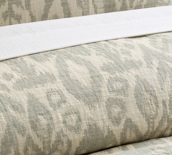 Ikat Jacquard Comforter