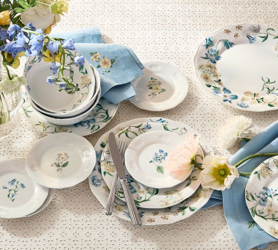Monique Lhuillier Summer Blossom Outdoor Melamine Dinnerware Collection