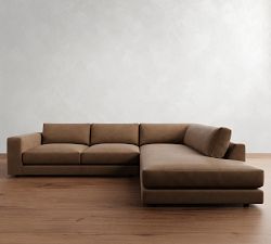 Carmel Lounge Leather Return Bumper Sectional (117&quot;&ndash;129&quot;)