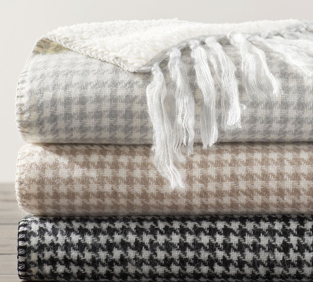 Houndstooth Sherpa Back Fringe Throw