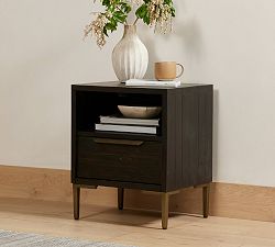 Braden Reclaimed Wood Nightstand (19&quot;)