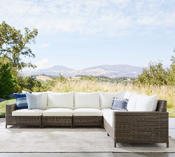 Torrey Wicker 6-Piece Square Arm Outdoor Sectional (130")