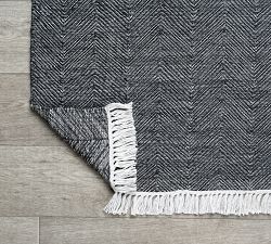 Banya Handwoven Outdoor Rug