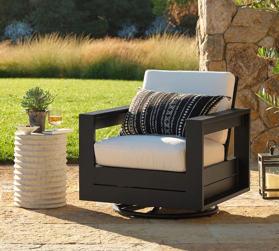 Malibu Metal Swivel Outdoor Lounge Chair