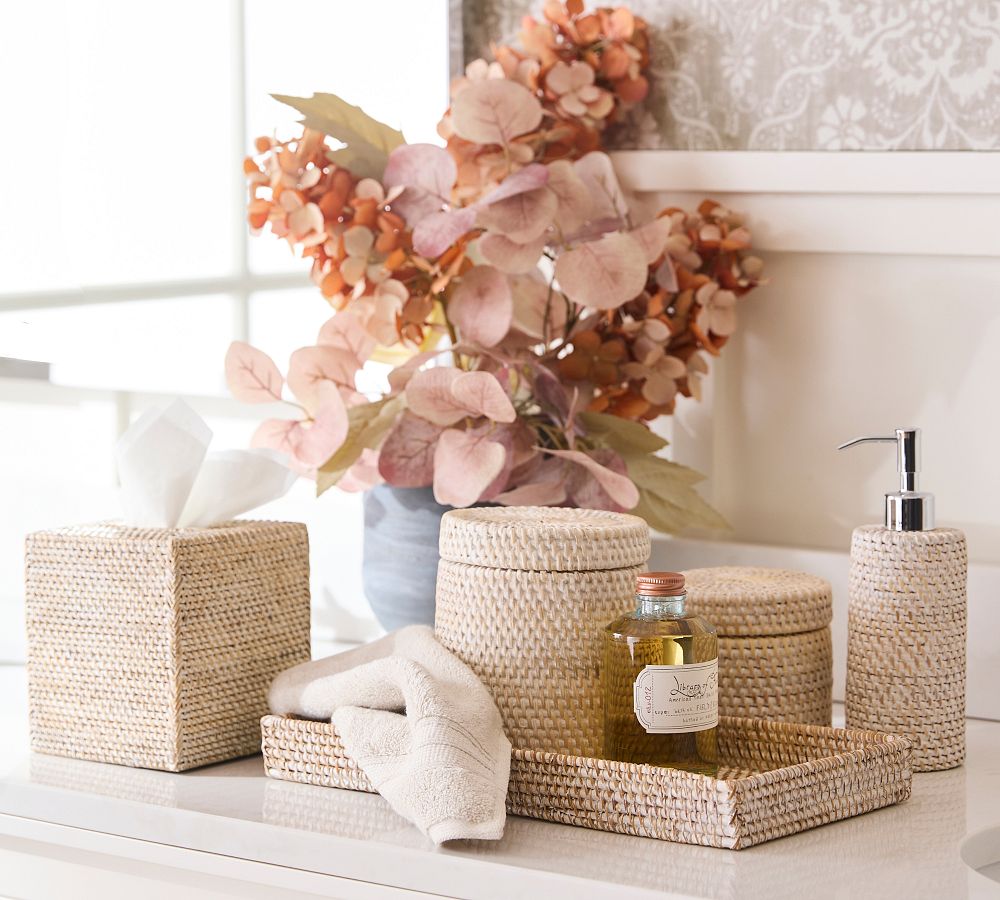 Tava Bath Accessories