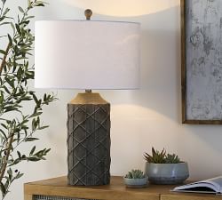 Adevon Ceramic Table Lamp (26&quot;)