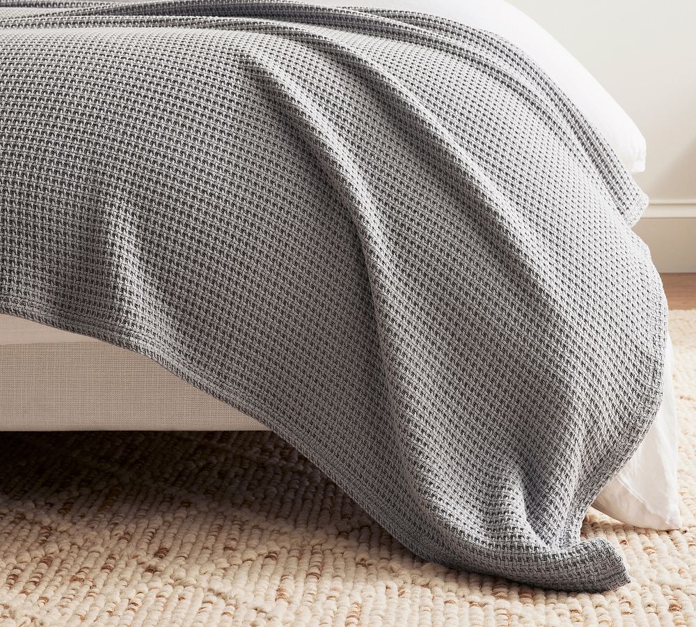 SleepSmart&#8482; Temperature Regulating Basketweave Blanket