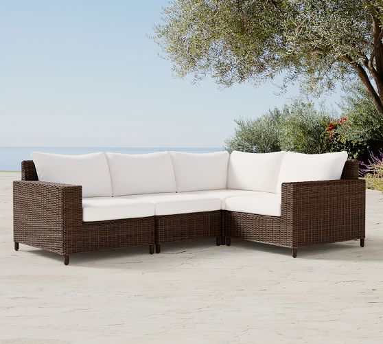 Torrey Wicker 4-Piece Square Arm Outdoor Sectional (101")