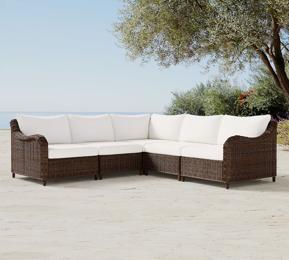 Torrey Wicker 5-Piece Roll Arm Outdoor Sectional (101&quot;)