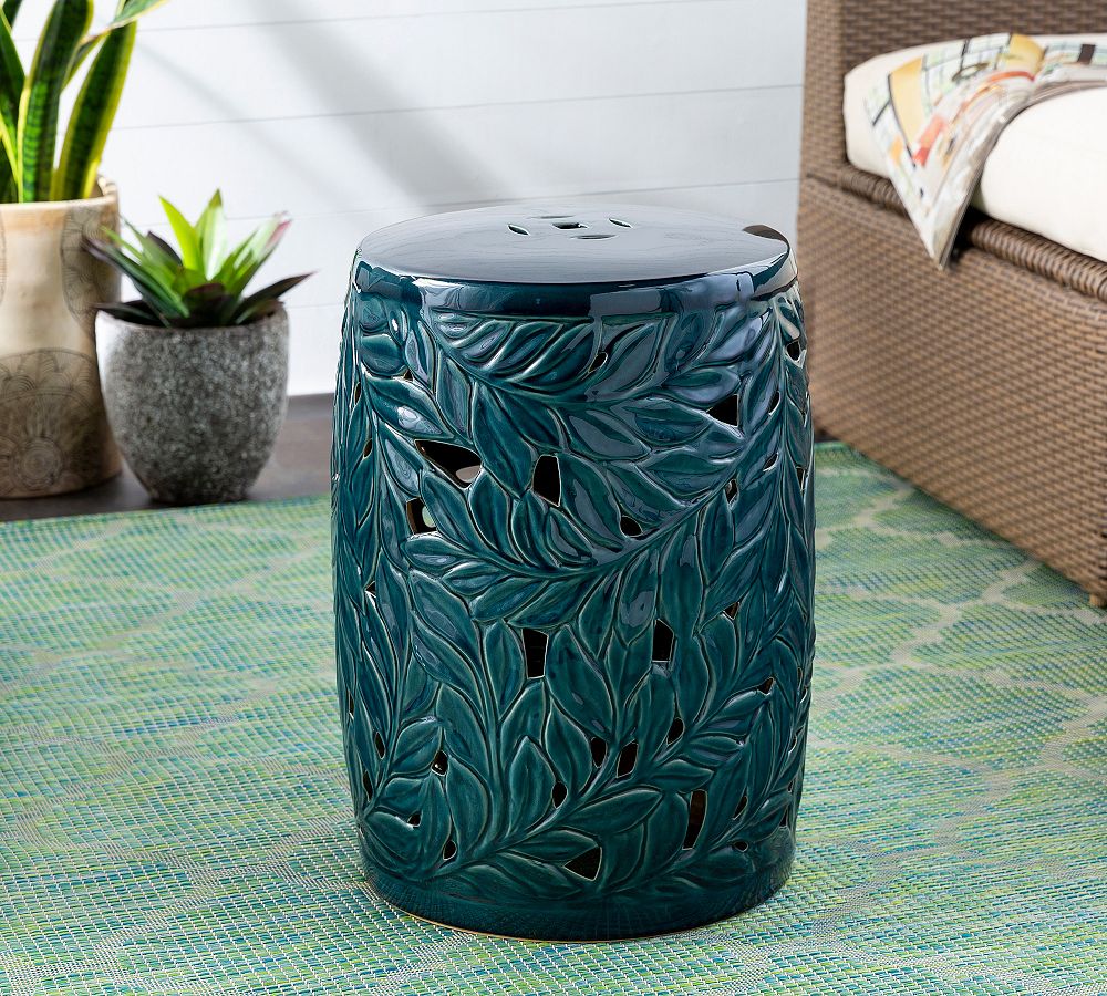 Ivy Ceramic Round Outdoor Accent Table (14&quot;)