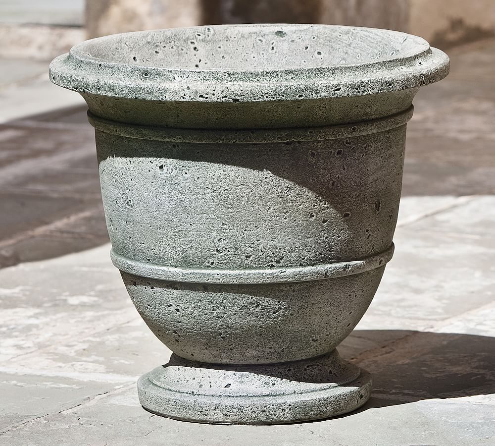Simeon Urn Planters