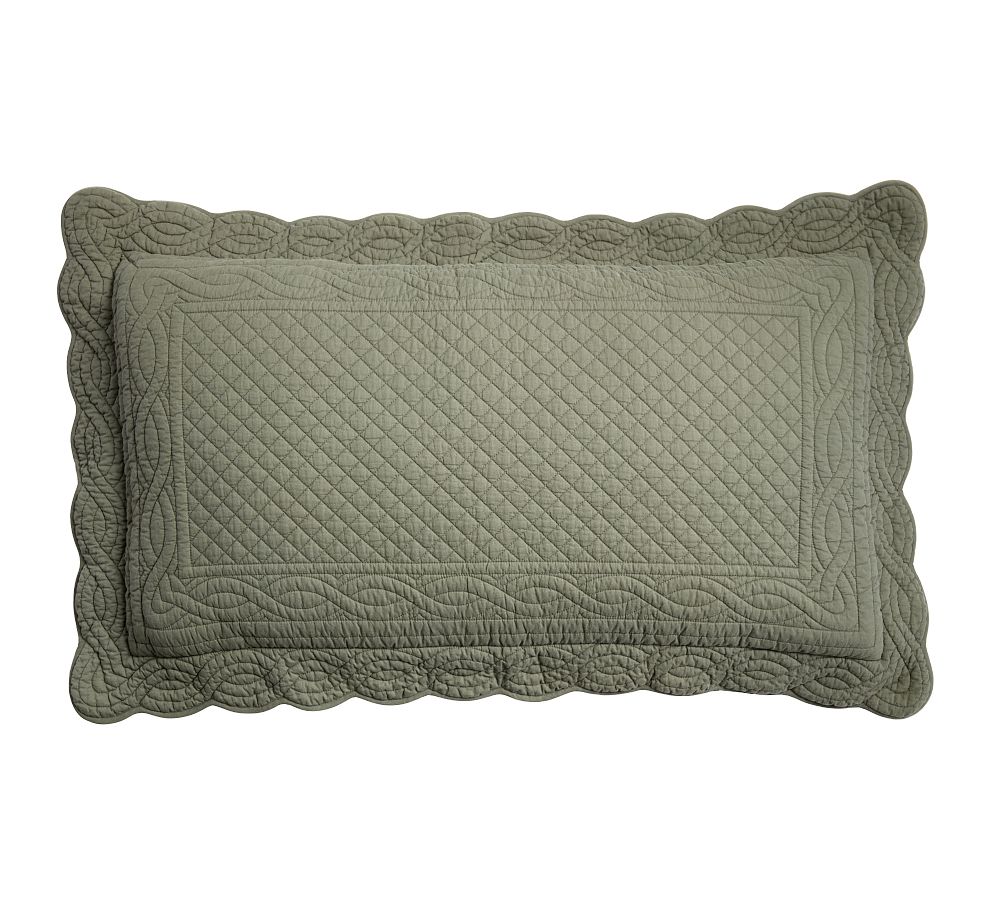 Heirloom Scallop Quilted Sham