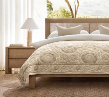 Quilts &amp; Coverlets