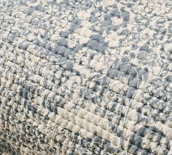 Velvet Scallop Edge Reversible Quilt