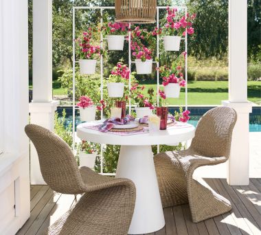 Pomona Encinitas Outdoor Dining 