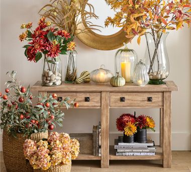 Benchwright Floral Entryway