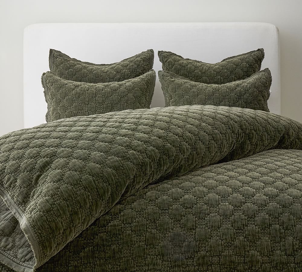 Open Box: Velvet Lattice Quilt &amp; Shams