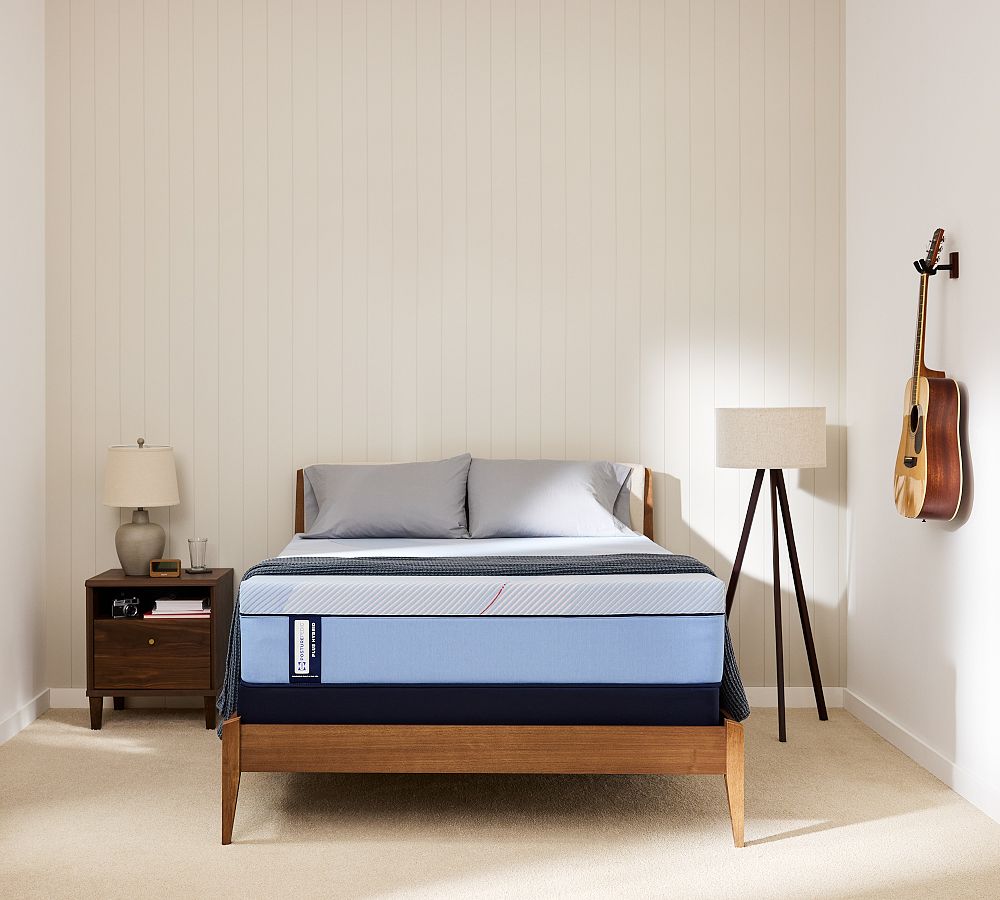 Sealy&#174; Posturepedic Plus Hybrid Mattress (13&quot;h)
