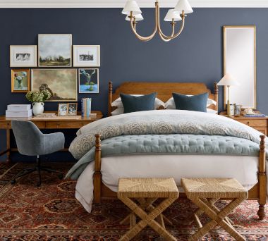 Summerville Lena Medallion Bedroom