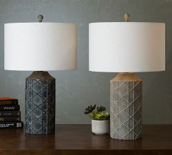 Adevon Ceramic Table Lamp (26&quot;)