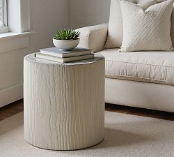 Delvy Round Side Table (22&quot;)