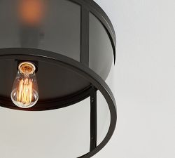 Manor Glass &amp; Iron Round Flush Mount (16&quot;-20&quot;)