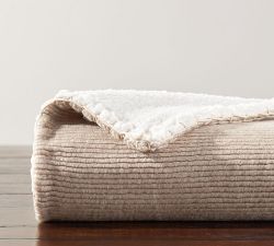Ribbed Cozy Sherpa Throw