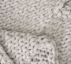 Open Box: Bearaby Velvet Napper Weighted Blanket