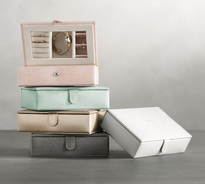 Pottery Barn McKenna Jewelry Box 新品未使用品 Mckenna Personalized Travel Jewellery Box - Large | Pottery Barn