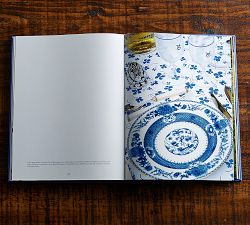 Valentino: At the Emperor's Table by Valentino Garavani and Andr&#233; Leon Talley