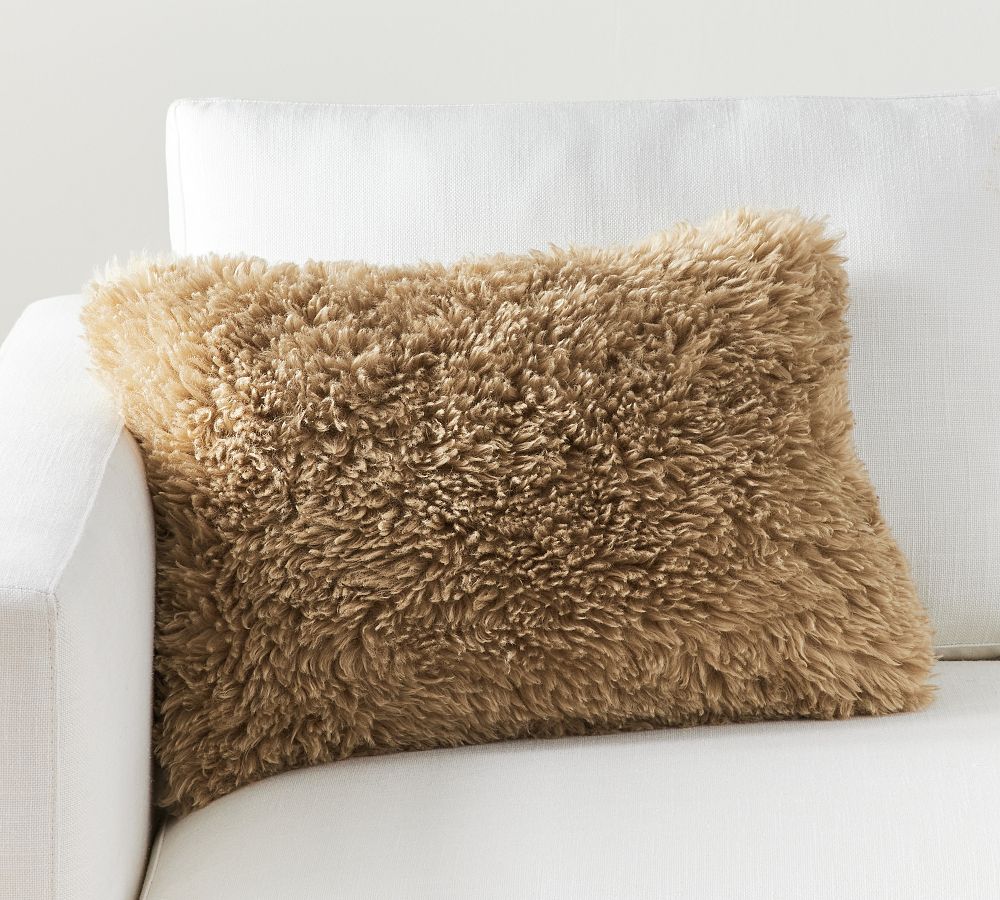 Dream Faux Fur Pillow Cover, 14" x 20", Sand