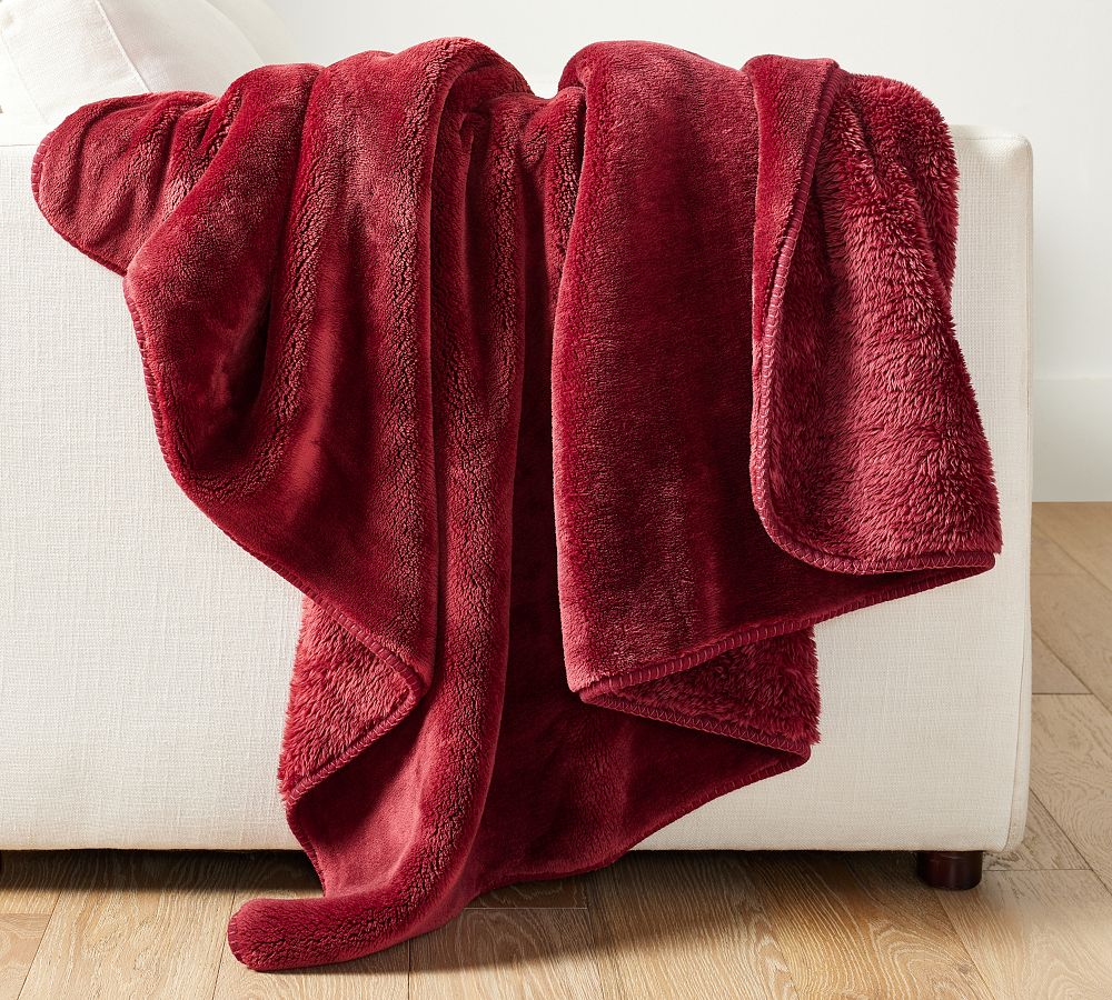 Garnet Cozy Cloud Plush Throw