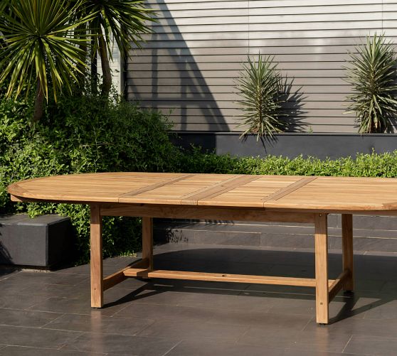 Oval Outdoor Dining Tables: Stylish Comfort for Every Patio 2 Oval Outdoor Dining Tables: Stylish Comfort for Every Patio