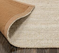 Ria Mini Boucle Handwoven Jute Rug