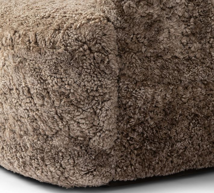 Tightly curled boucle fibers up close