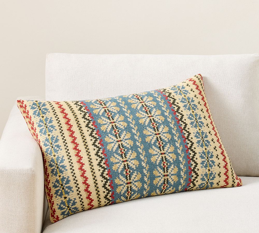 Knitted Lumbar Pillow