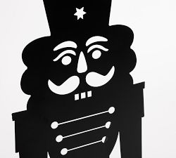 Nutcracker Family Lawn Set