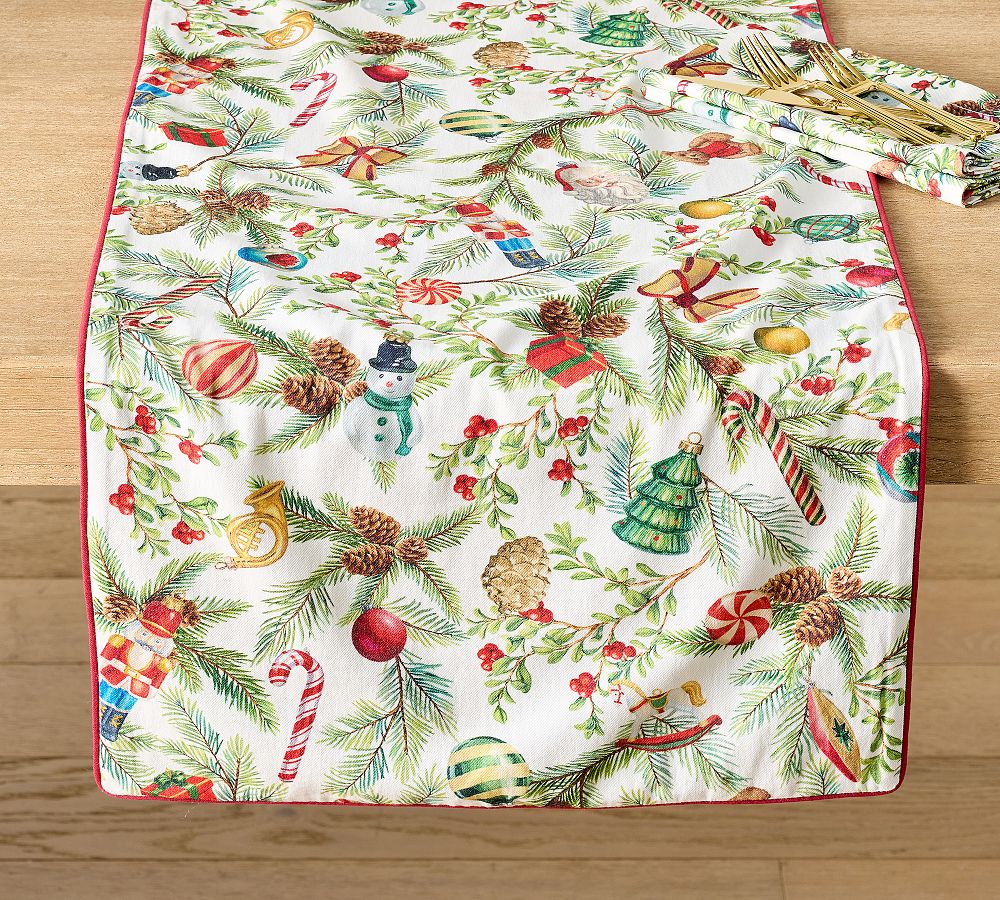 Nostalgic Christmas Icon Cotton Table Runner