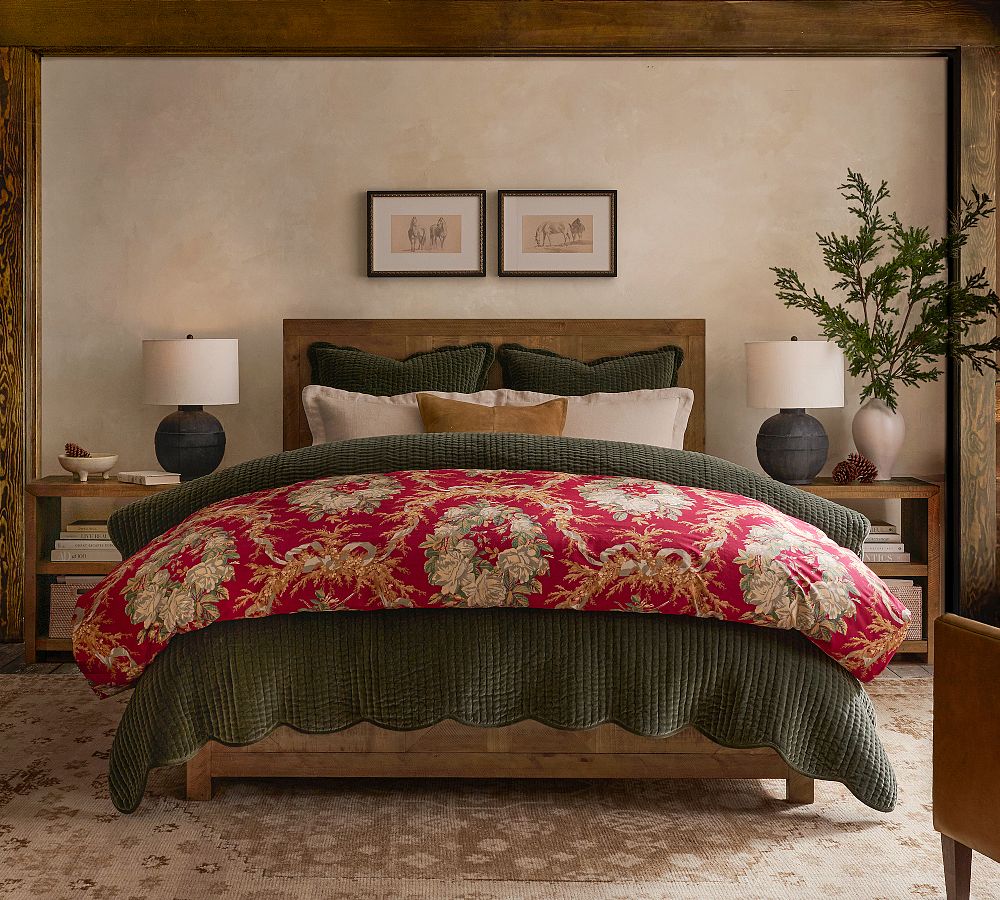 King Velvet Scallop Edge Reversible Quilt