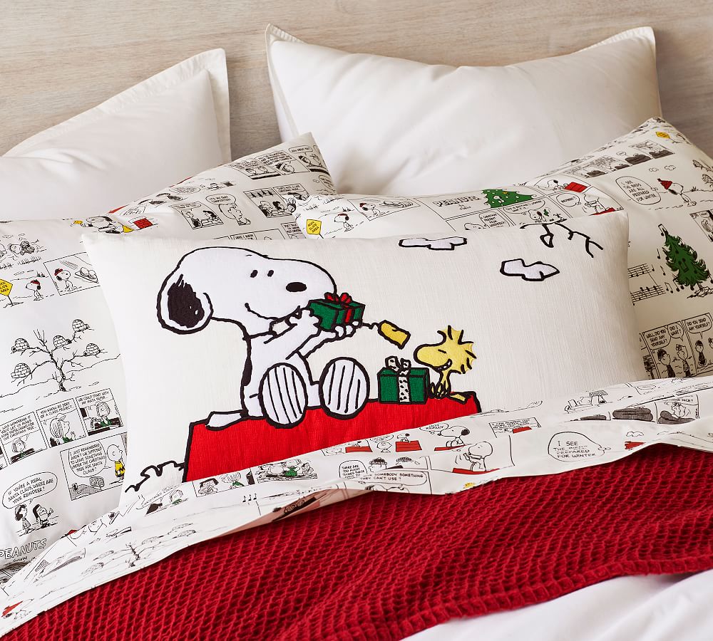 Peanuts&#8482; Holiday Lumbar Pillow Cover