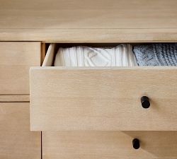 Rylee 9-Drawer Dresser (70")