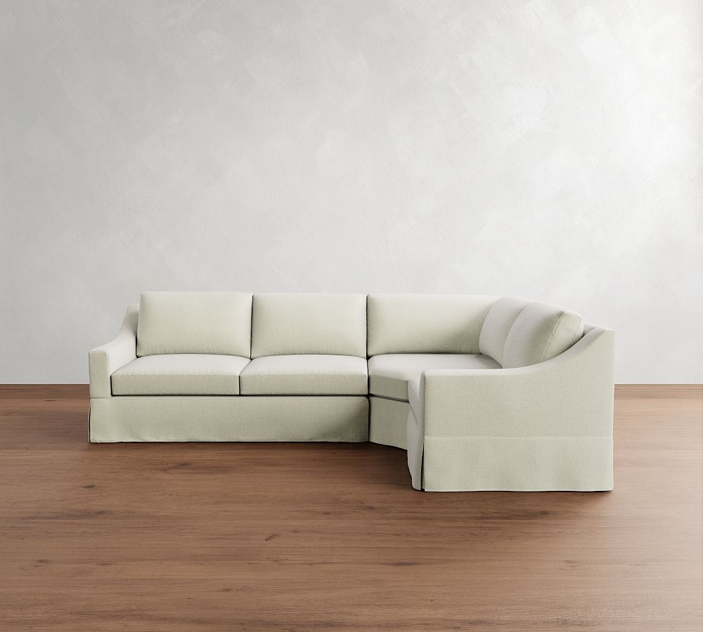 York Slope Arm Slipcovered 3-Piece Wedge Sleeper Sectional (117&quot;)