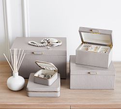 Quinn Small Leather Jewelry Box - Foil Debossed