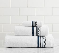 Mark D. Sikes Pixie Scallop Towel