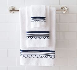 Mark D. Sikes Pixie Scallop Towel